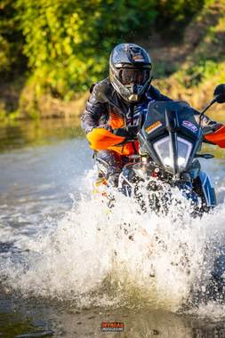 Offroad Underground — Costa Rica enduro ride gallery, photos by Simon Cudby — photo 30