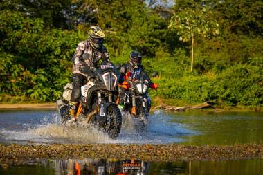 Offroad Underground — Costa Rica enduro ride gallery, photos by Simon Cudby — photo 32