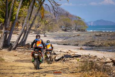Offroad Underground — Costa Rica enduro ride gallery, photos by Simon Cudby — photo 53