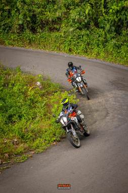 Offroad Underground — Costa Rica enduro ride gallery, photos by Simon Cudby — photo 56